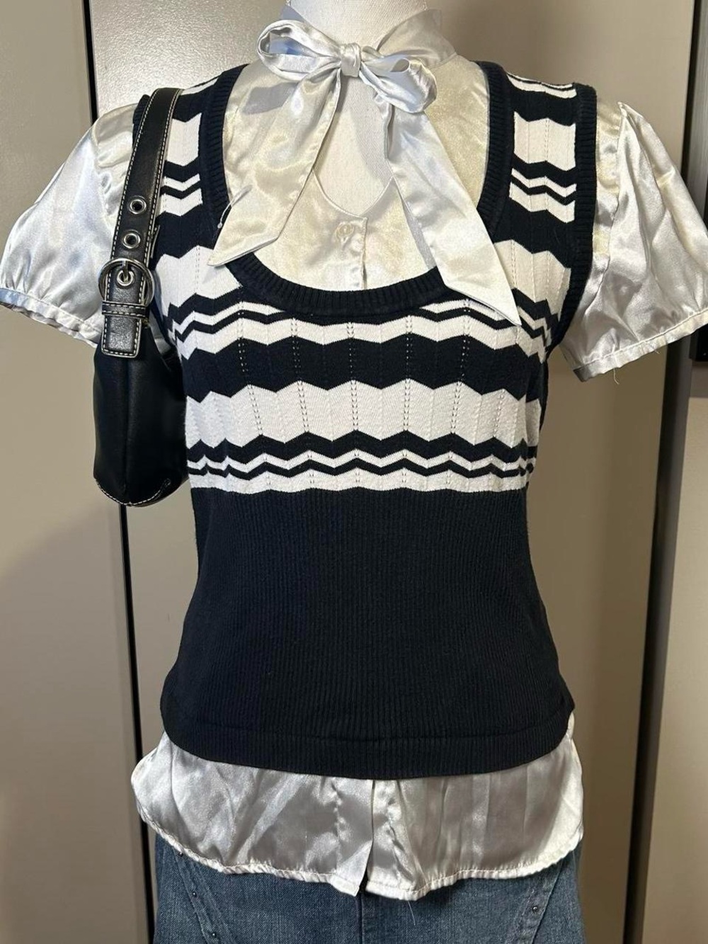 Y2K Office Siren New Directions Bow Detail Satin Preppy Small Blouse